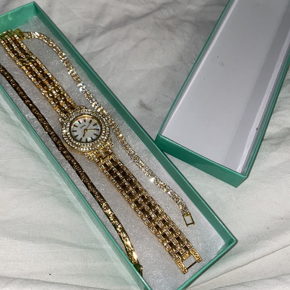 3pc Watch & Bracelet Set - Picture 9 of 10
